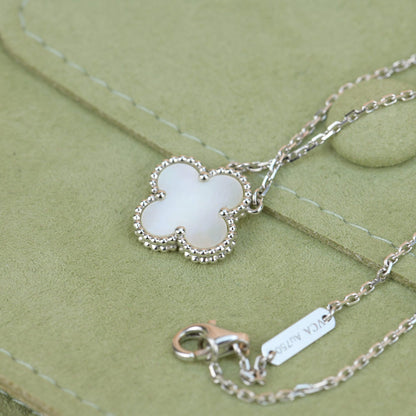 [Regal Jewels]CLOVER  15MM WHITE MOTHER-OF-PEARL SILVER