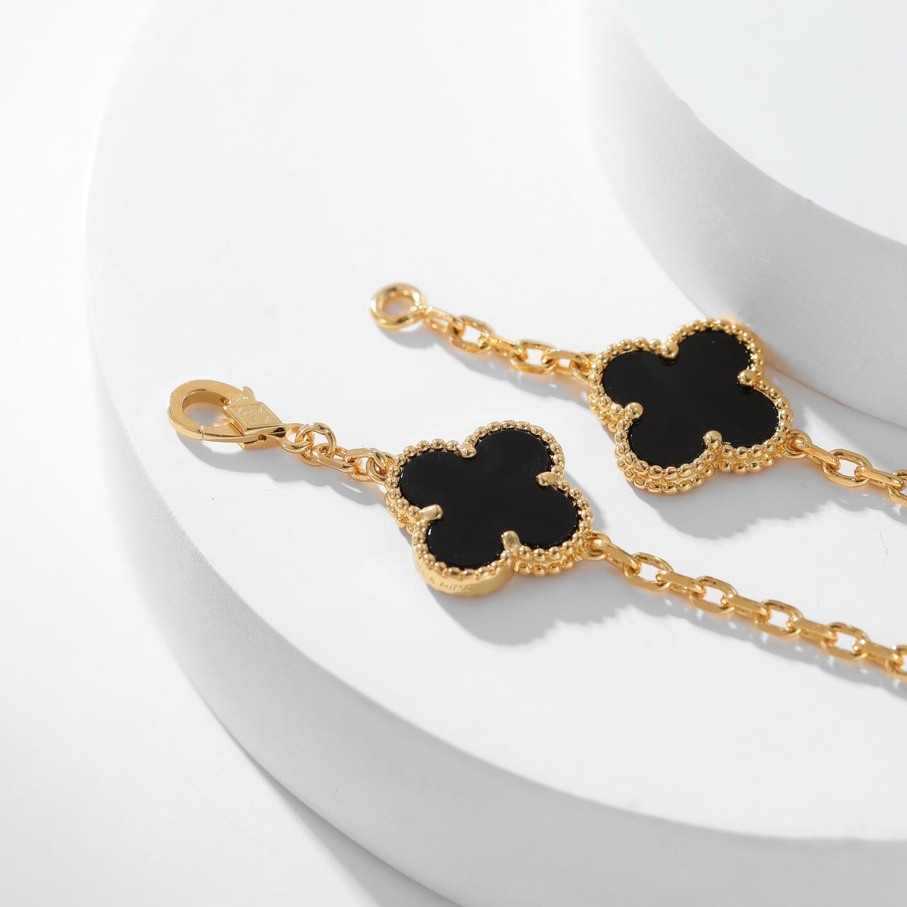 [Regal Jewels]CLOVER 10 MOTIFS ONYX NECKLACE
