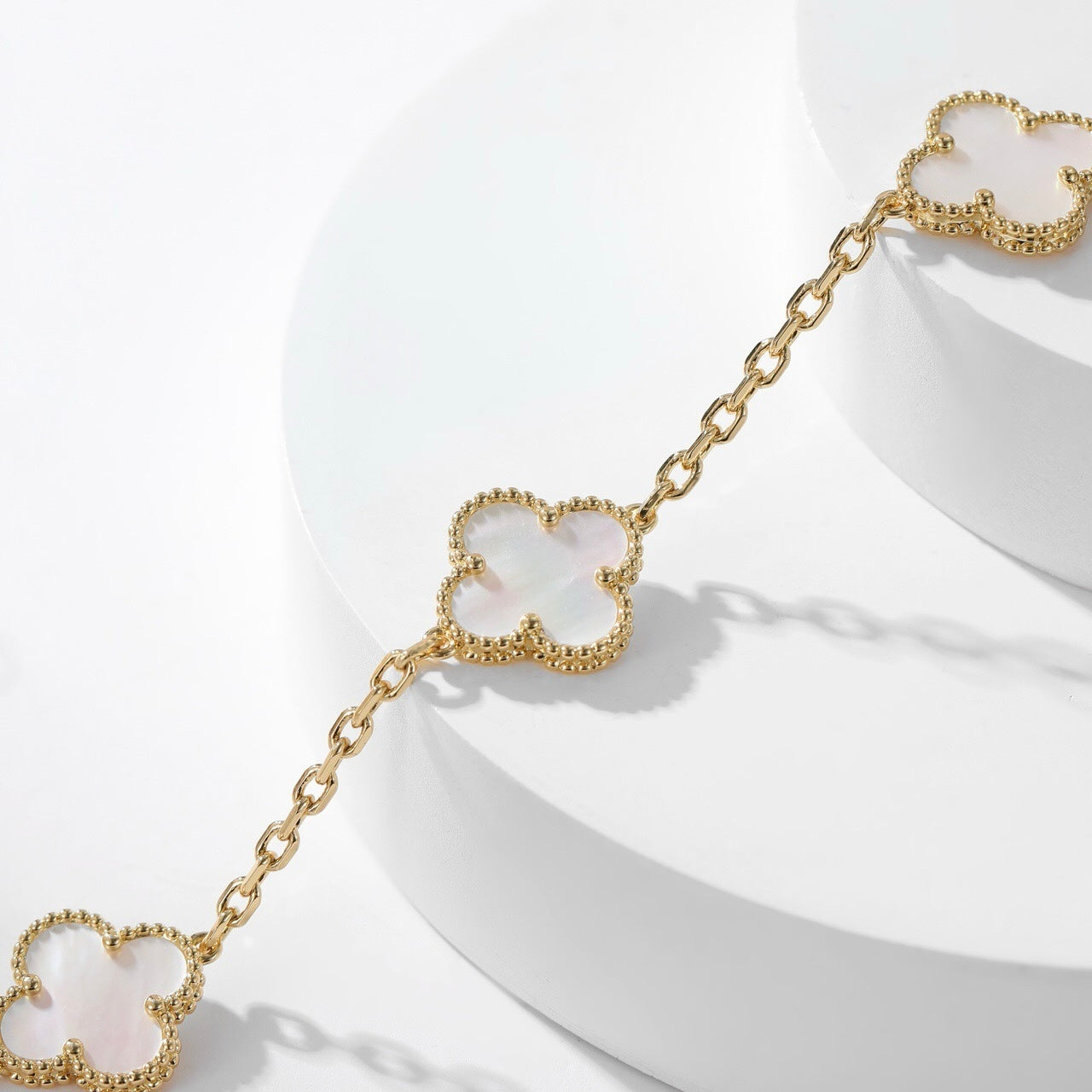 [Regal Jewels]CLOVER 10 MOTIFS WHITE MOTHER OF PEARL NECKLACE