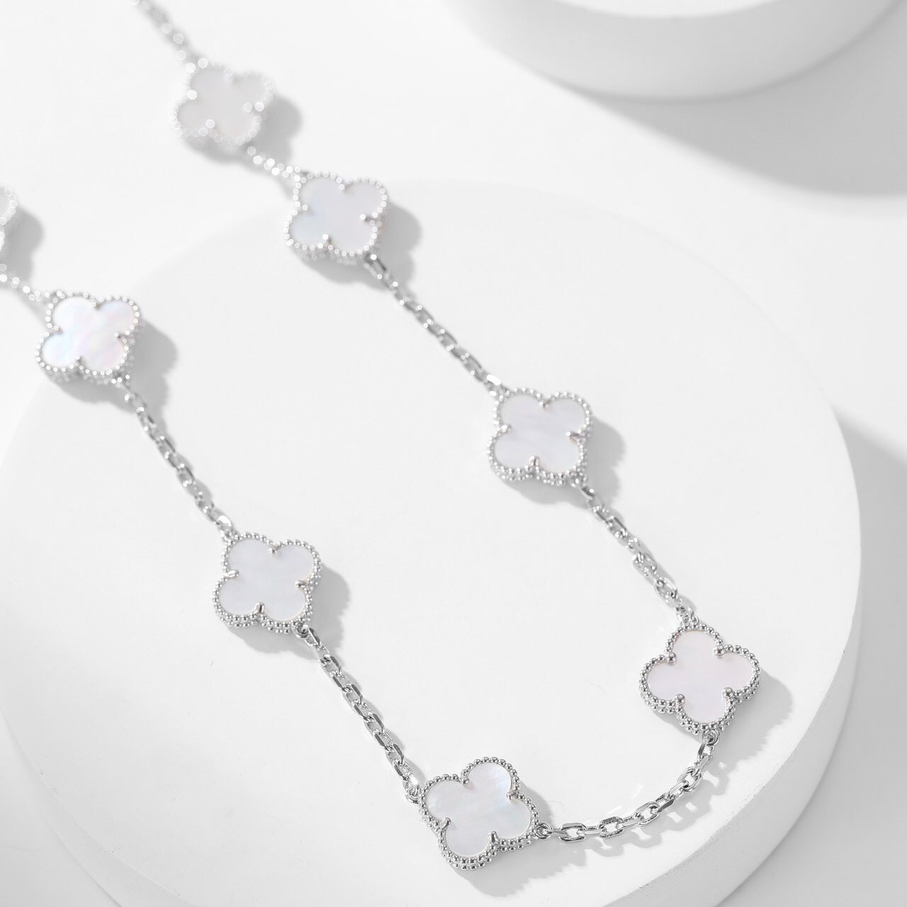 [Regal Jewels]CLOVER 10 MOTIFS WHITE MOTHER OF PEARL NECKLACE