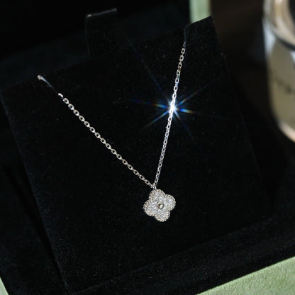 [Regal Jewels]CLOVER MINI 9.5MM PENDANT DIAMOND NECKLACE