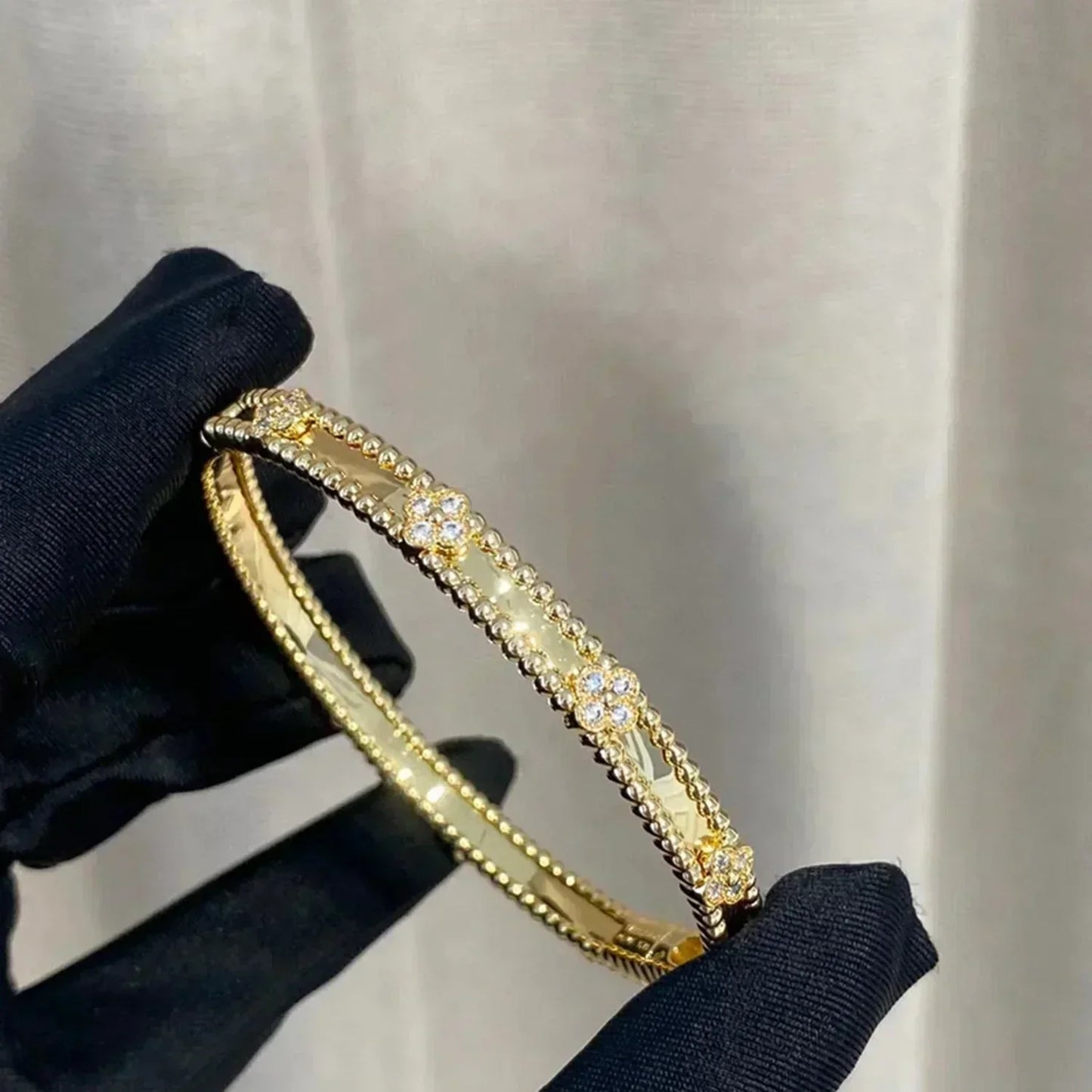 [Regal Jewels]CLOVER BRACELET 4MM DIAMONDS