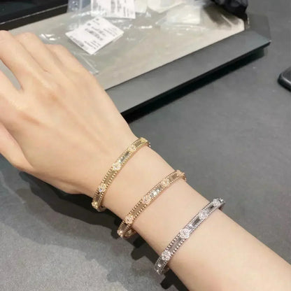 [Regal Jewels]CLOVER BRACELET 4MM DIAMONDS