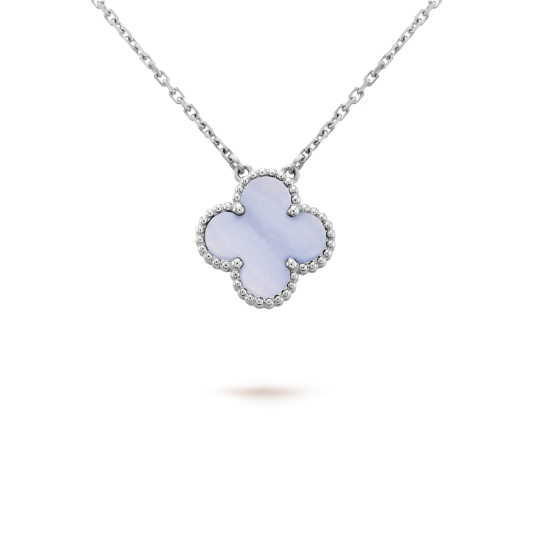 [Regal Jewels]CLOVER 15MM BLUE CHALCEDONY NECKLACE SILVER