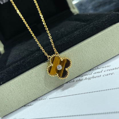 [Regal Jewels]CLOVER 15MM DIAMOND AND YELLOW TIGER'S EYE AGATE necklace
