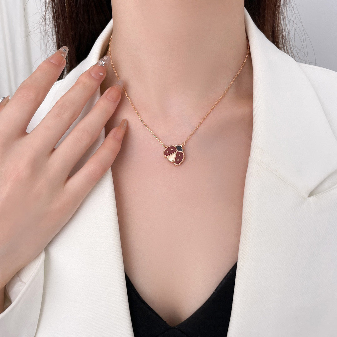 [Regal Jewels]LUCKY  CARNELIANS LADYBUG NECKLACE