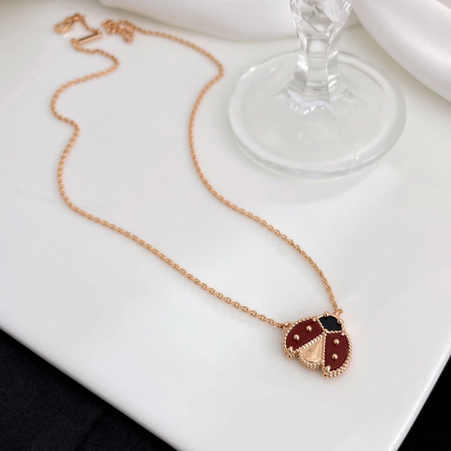 [Regal Jewels]LUCKY  CARNELIANS LADYBUG NECKLACE