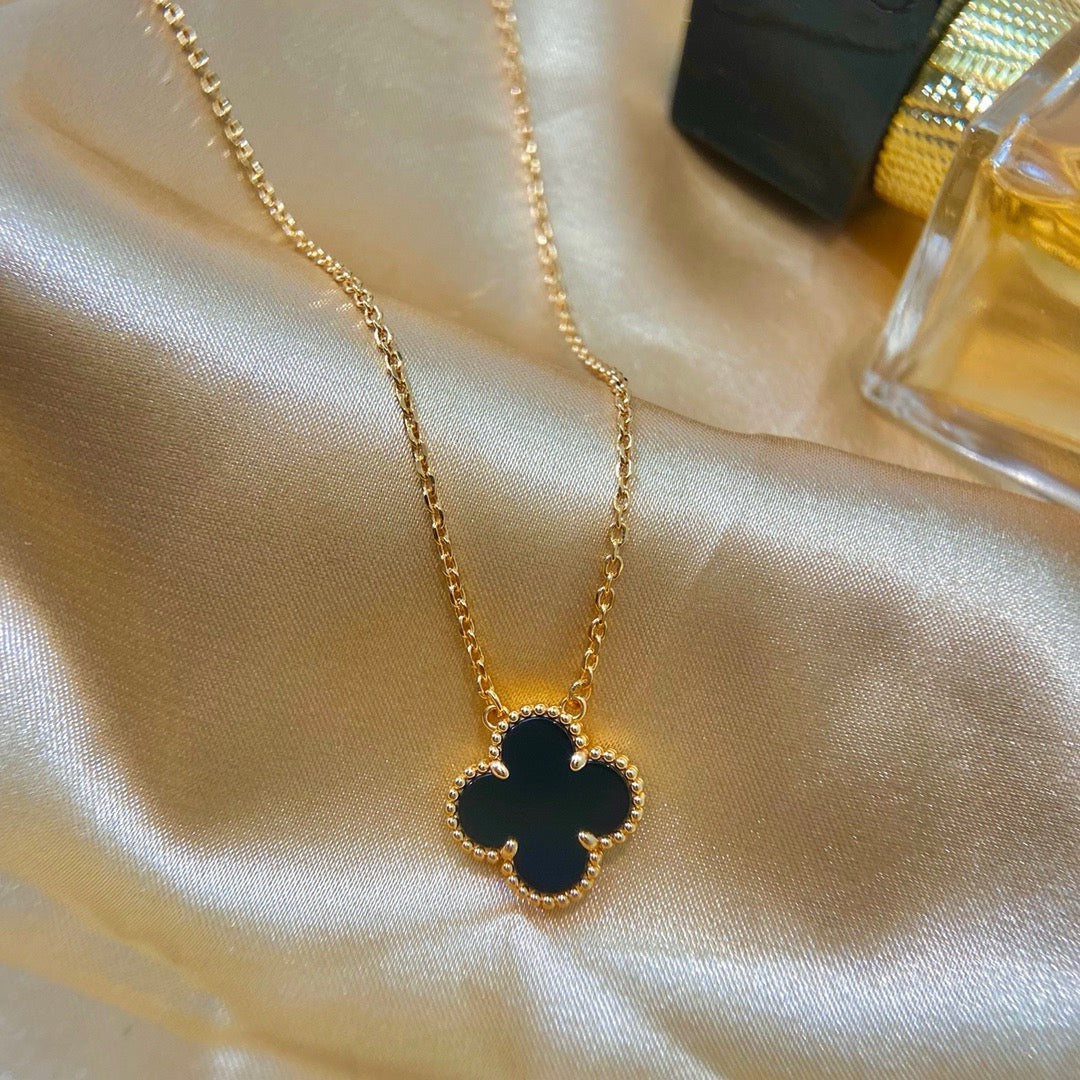 [Regal Jewels]CLOVER 15MM BLACK ONYX SINGLE FLOWER NECKLACE