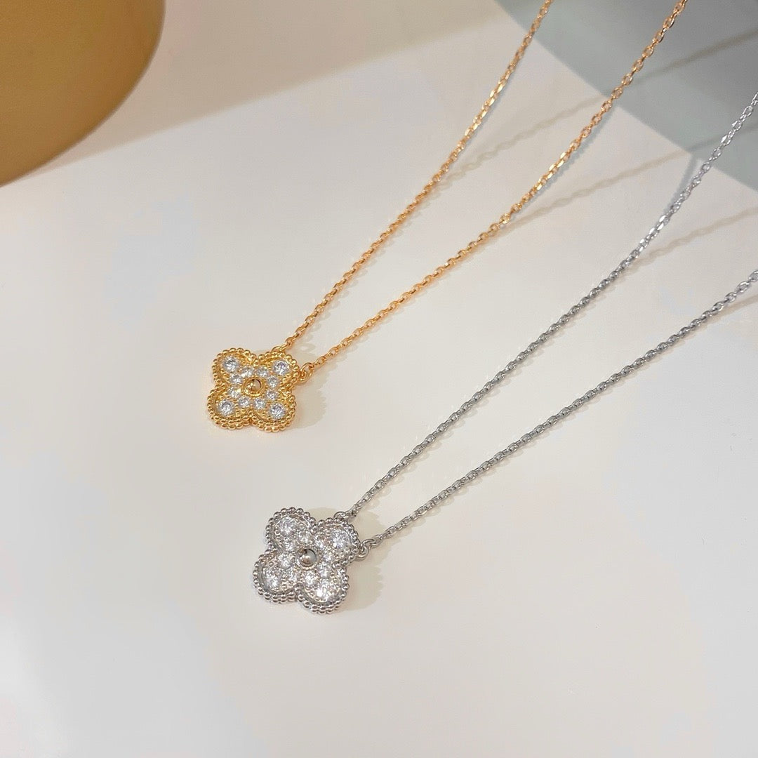 [Regal Jewels]CLOVER 15MM DIAMOND SINGLE FLOWER NECKLACE