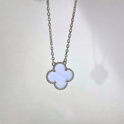 [Regal Jewels]CLOVER 15MM BLUE CHALCEDONY NECKLACE SILVER