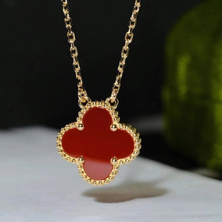 [Regal Jewels]CLOVER 15MM CARNELIAN SINGLE FLOWER NECKLACE