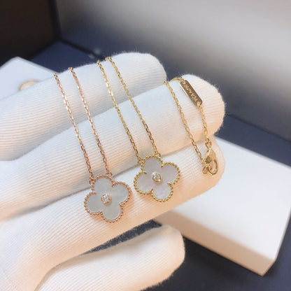 [Regal Jewels]CLOVER 15MM DIAMOND WHITE FRITILLARIA NECKLACE