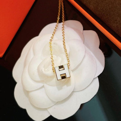 [Regal Jewels]H WHITE SQUARE GOLD NECKLACE