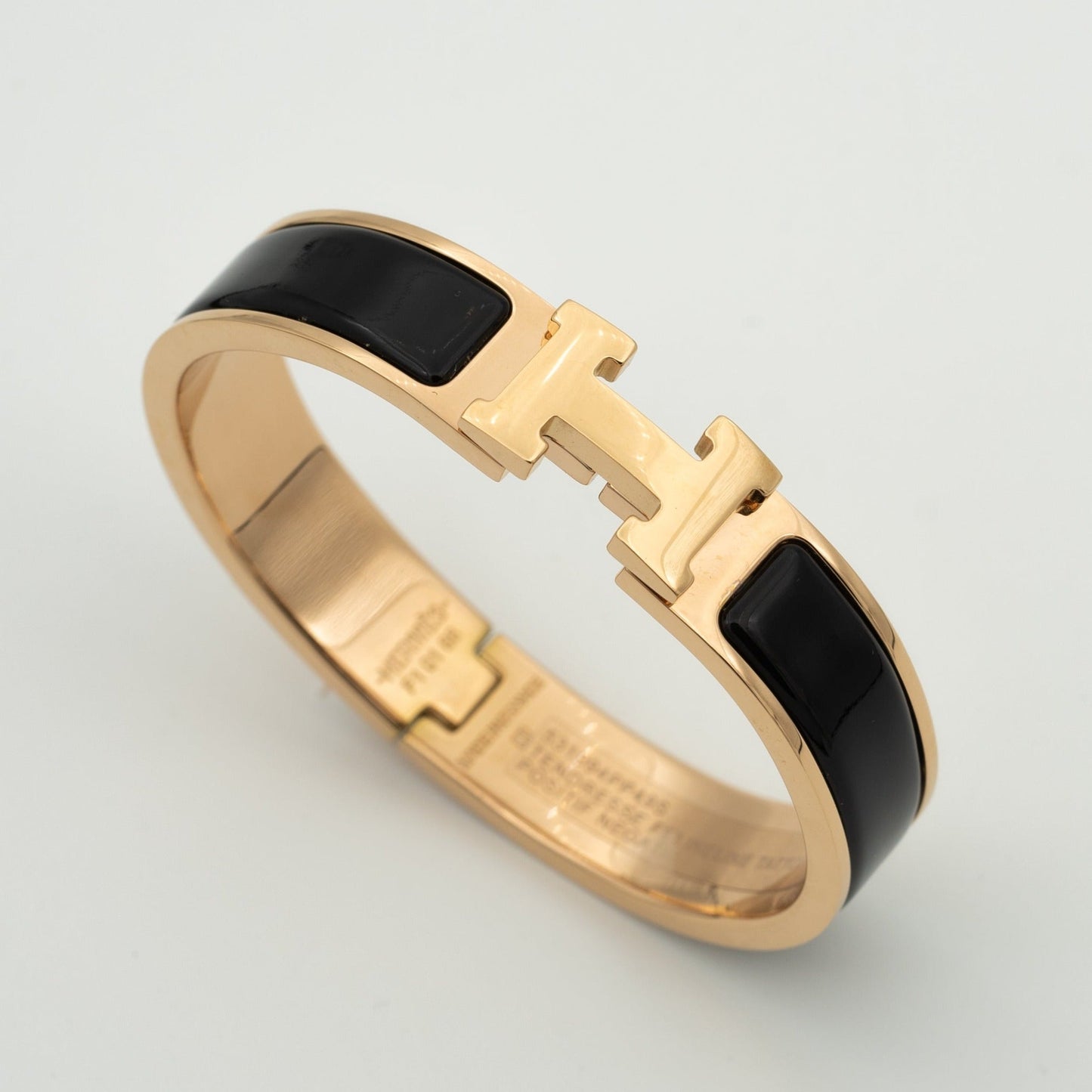 [Regal Jewels]H BLACK BRACELET