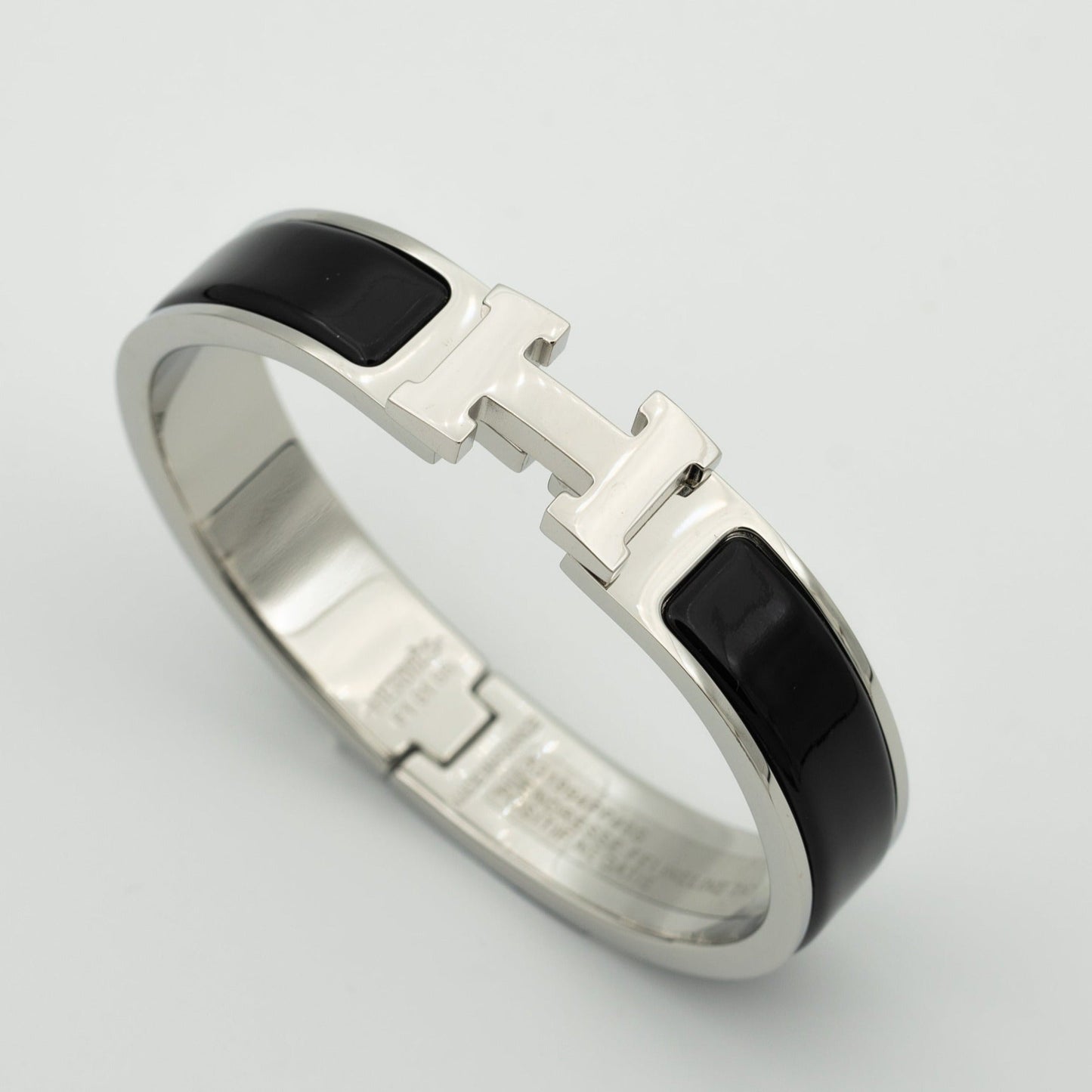 [Regal Jewels]H BLACK BRACELET