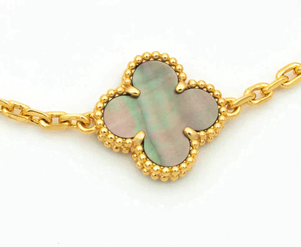 [Regal Jewels]CLOVER 5 MOTIF GRAY MOP DIAMOND BRACELET
