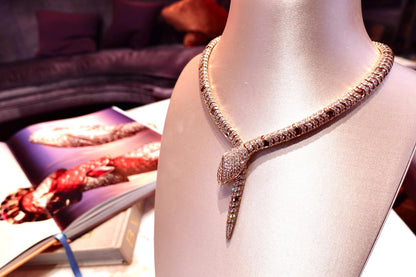 [✨Regal Jewels✨]HAUTE COUTURE GOLD SERPENTI NECKLACE