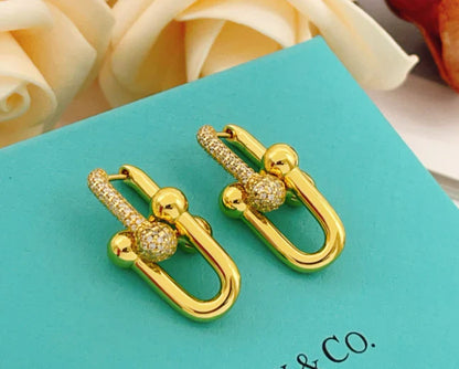[Regal Jewels]TF HORSESHOE BUCKLE DIAMOND EARRINGS