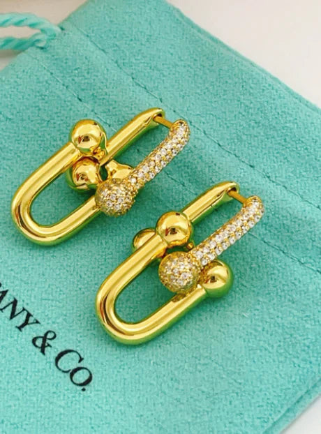 [Regal Jewels]TF HORSESHOE BUCKLE DIAMOND EARRINGS