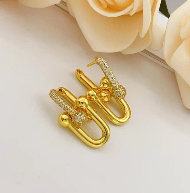 [Regal Jewels]TF HORSESHOE BUCKLE DIAMOND EARRINGS