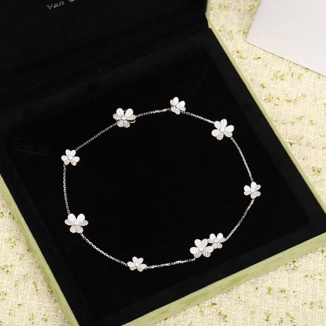 [Regal Jewels]FRIVOLE SILVER 9 FLOWERS NECKLACE