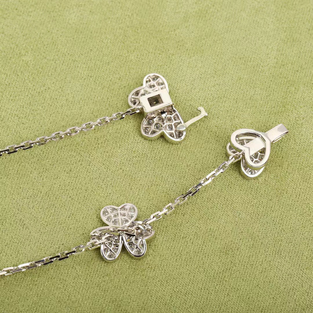 [Regal Jewels]FRIVOLE SILVER 9 FLOWERS NECKLACE