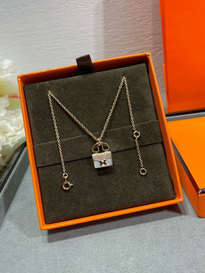 [Regal Jewels]H CIRCE MOISSANITE PENDANT NECKLACE GOLD