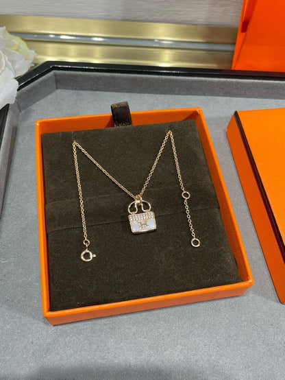 [Regal Jewels]H CIRCE MOISSANITE PENDANT NECKLACE GOLD