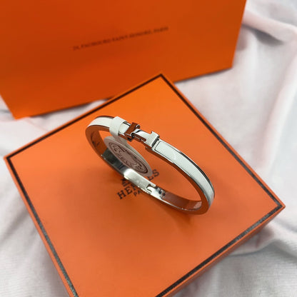[Regal Jewels]CLASSIC HM CLIC WHITE 8MM ENAMEL BRACELET