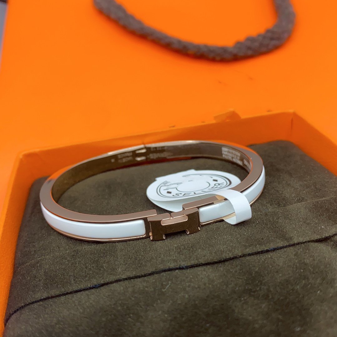[Regal Jewels]CLASSIC HM CLIC WHITE 8MM ENAMEL BRACELET