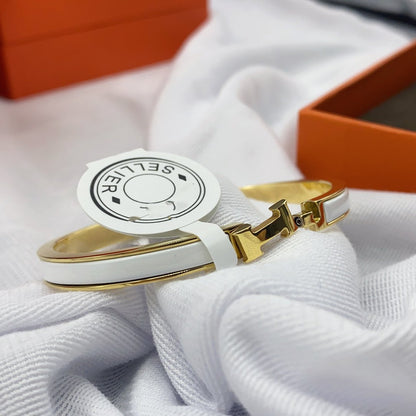 [Regal Jewels]CLASSIC HM CLIC WHITE 8MM ENAMEL BRACELET