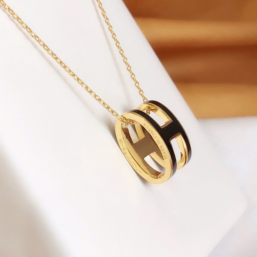 [Regal Jewels]HM CLIC BLACK ENAMEL GOLD NECKLACE