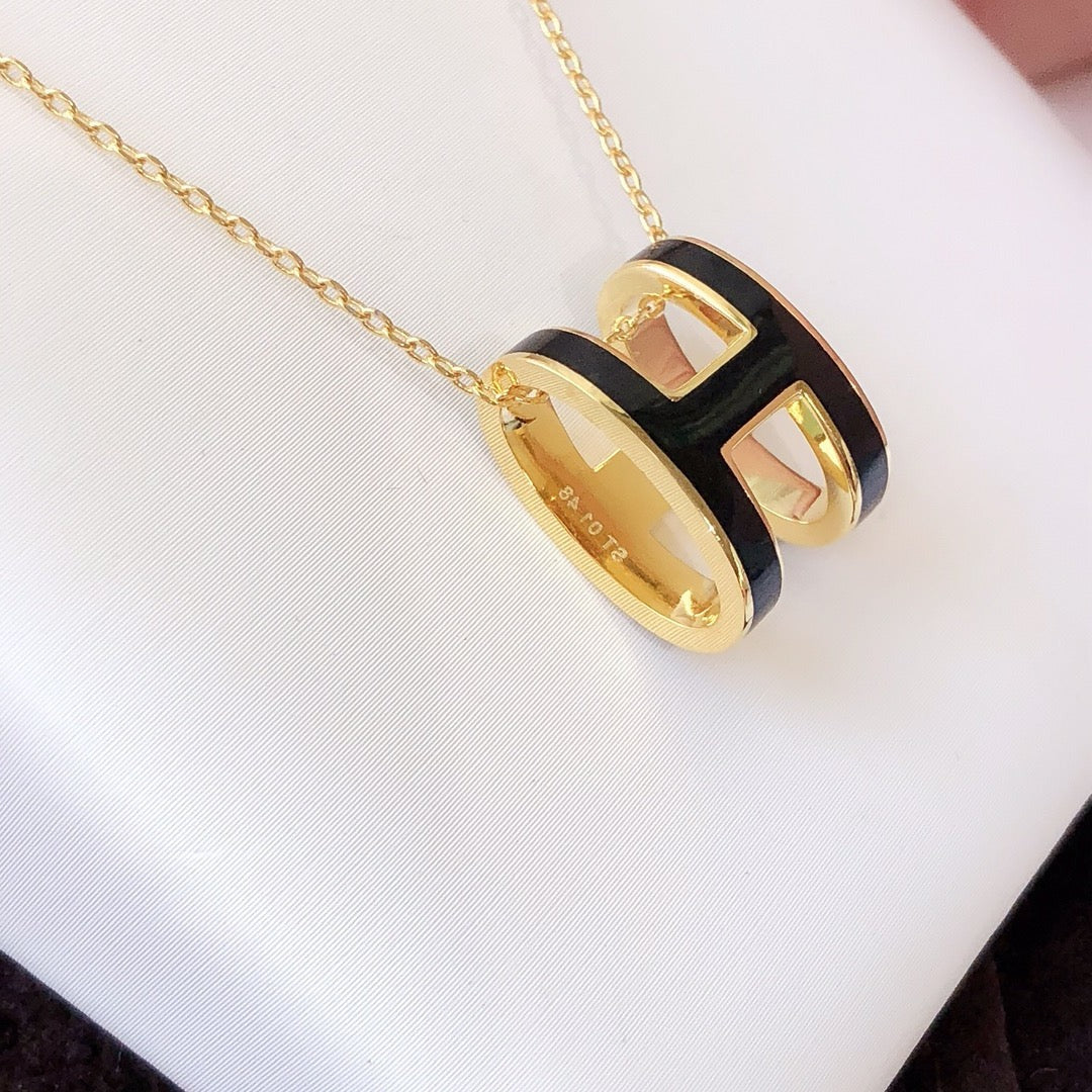 [Regal Jewels]HM CLIC BLACK ENAMEL GOLD NECKLACE