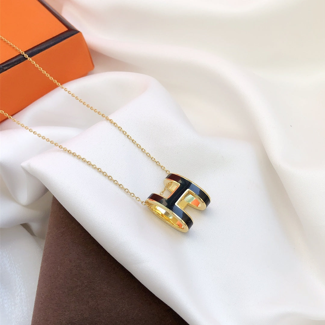[Regal Jewels]HM CLIC BLACK ENAMEL GOLD NECKLACE