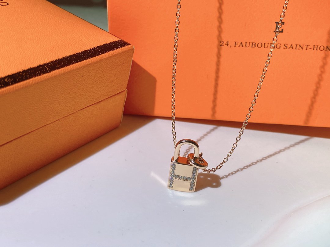 [Regal Jewels]HM ADVANCED NICHE LOCK HEAD NECKLACE DIAMONDS
