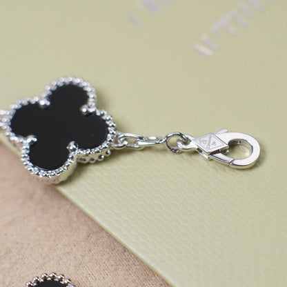 [Regal Jewels]CLOVER 5 MOTIF ONYXS BRACELET COLLECTION