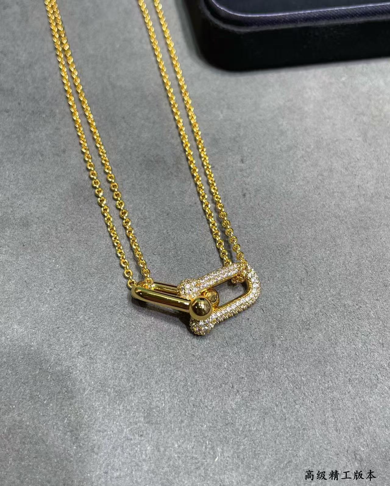 [Regal Jewels]T House Diamond-Set Double Chain Link Pendant Necklace