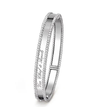 [Regal JewelsCLOVER BRACELET