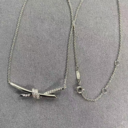 [Regal Jewels]T House Diamond-Studded Knot Necklace