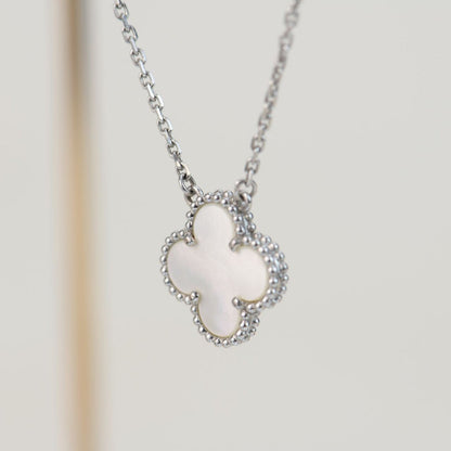 [Regal Jewels]CLOVER  15MM WHITE MOTHER-OF-PEARL SILVER