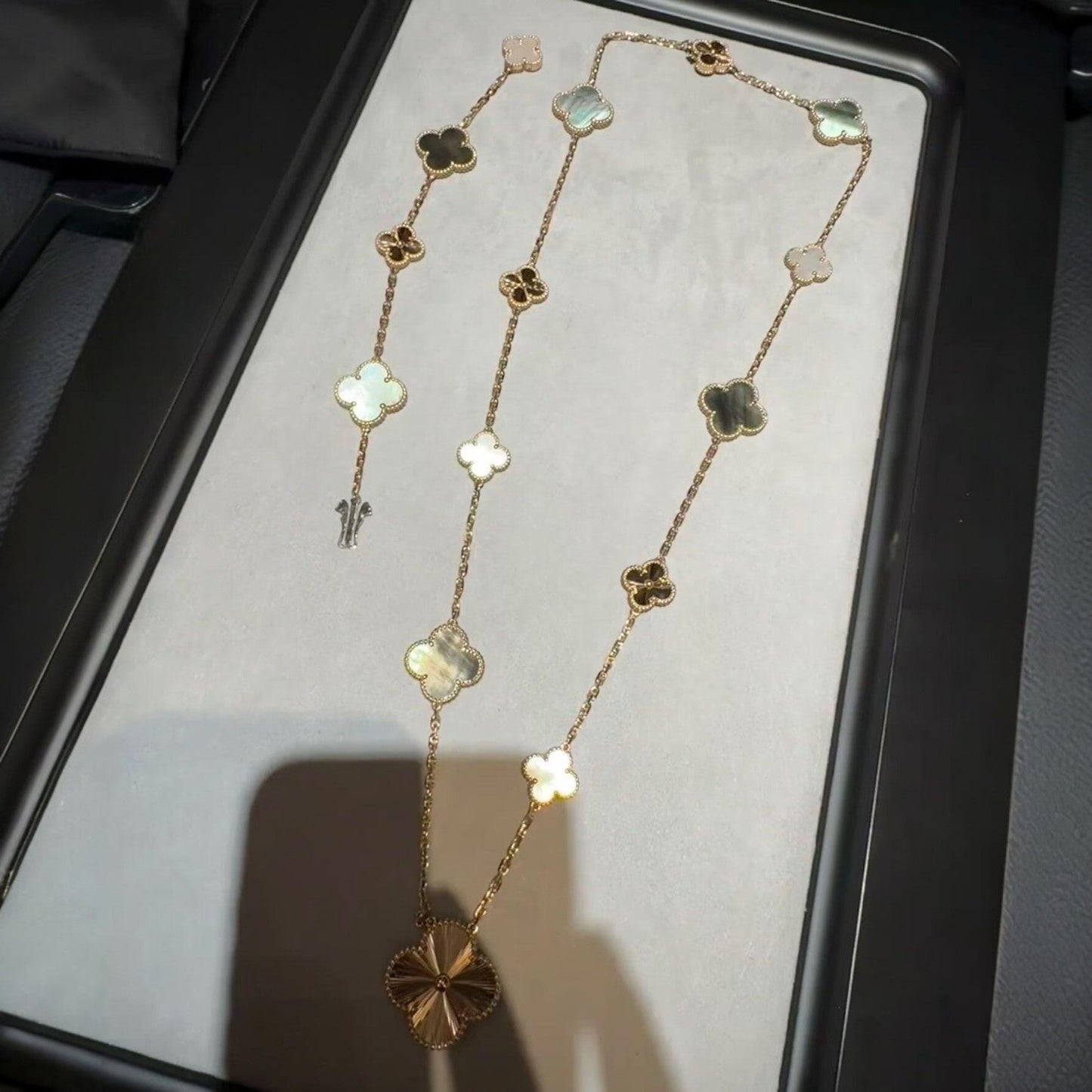 [Regal Jewels]DETACHABLE CLOVER 15(11+4) FLOWER ROSE GOLD NECKLACE SET