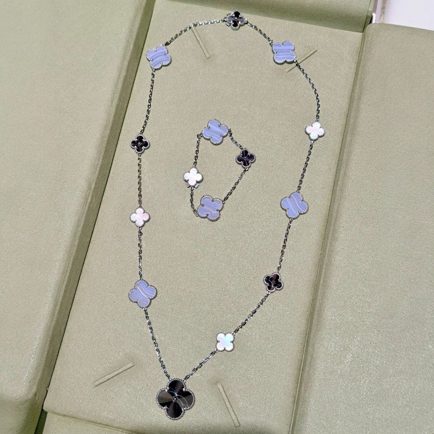 [Regal Jewels]DETACHABLE CLOVER 15(11+4) FLOWER SILVER NECKLACE SET