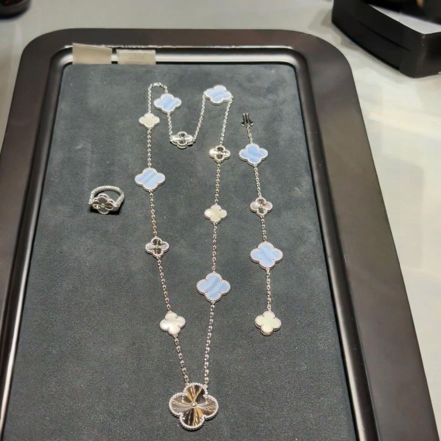 [Regal Jewels]DETACHABLE CLOVER 15(11+4) FLOWER SILVER NECKLACE SET
