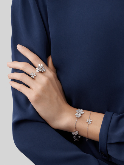 [Regal Jewels]FRIVOLE SILVER FLOWER DIAMOND BRACELET