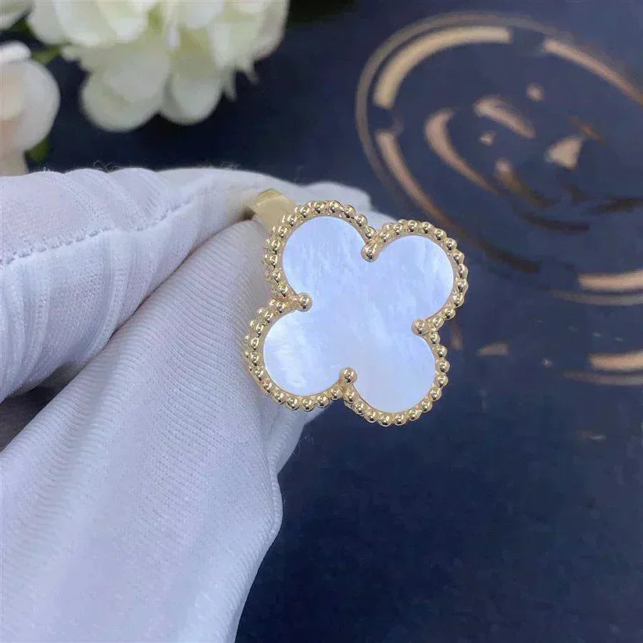 [Regal Jewels]CLOVER WHITE MOP RING