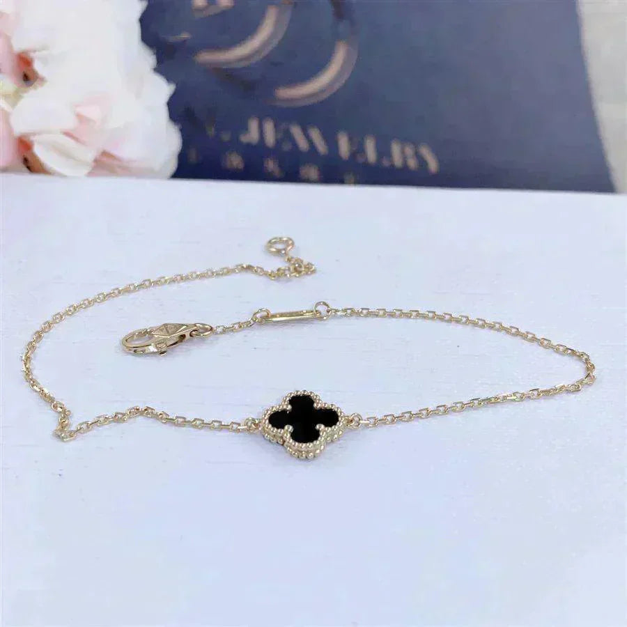 [Regal Jewels]CLOVER ONYX SINGLE FLOWER BRACELET