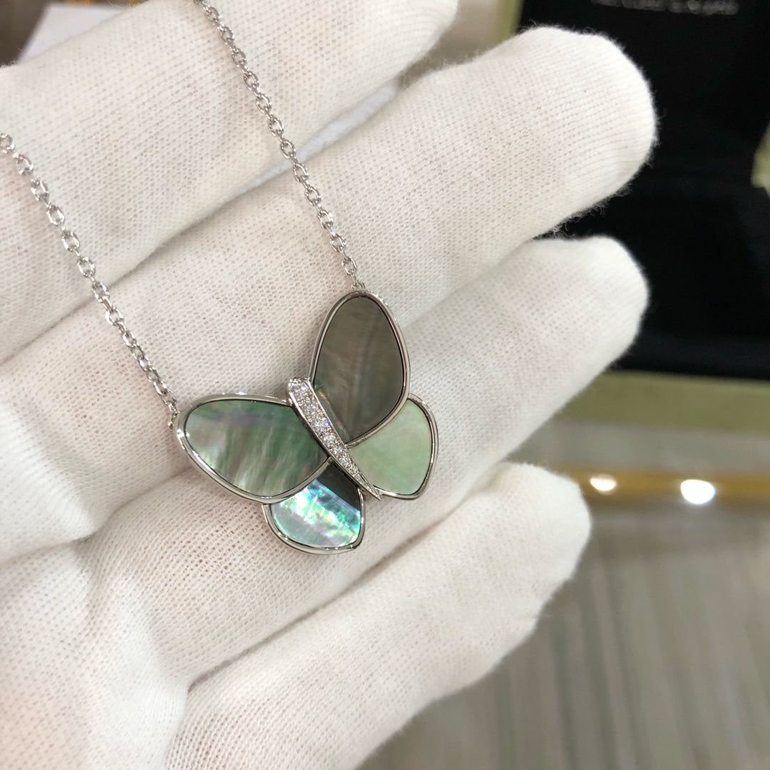 [Regal Jewels]LARGE BUTTERFLY SILVER PENDANT DIAMOND NECKLACE