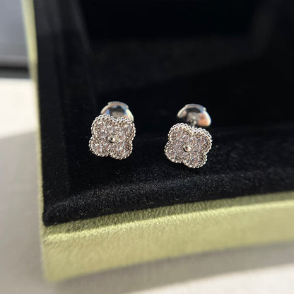 [Regal Jewels]CLOVER MINI DIAMOND STUD EARRINGS