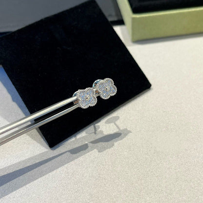 [Regal Jewels]CLOVER MINI DIAMOND STUD EARRINGS