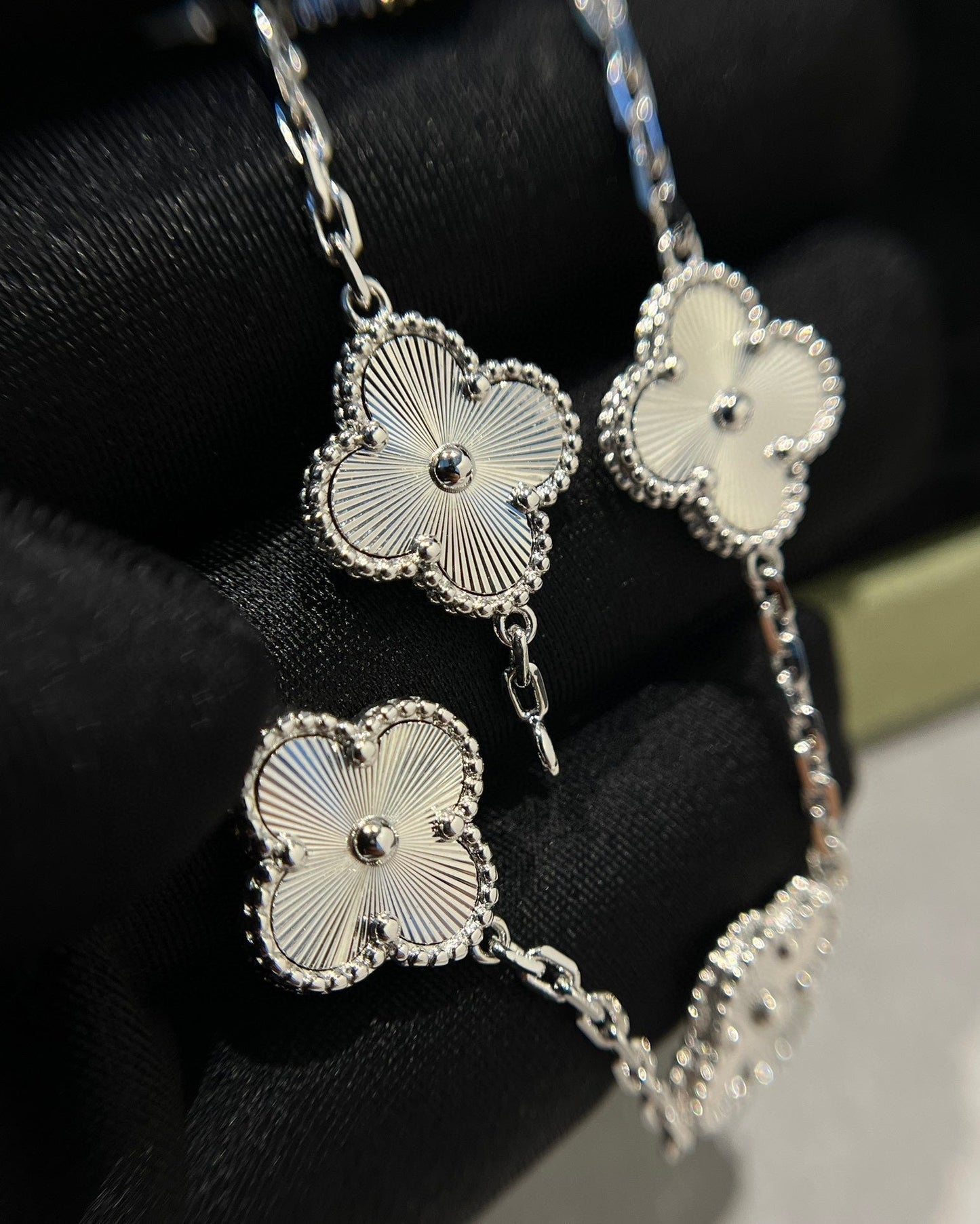 [Regal Jewels]CLOVER SILVER 5 MOTIFS BRACELET
